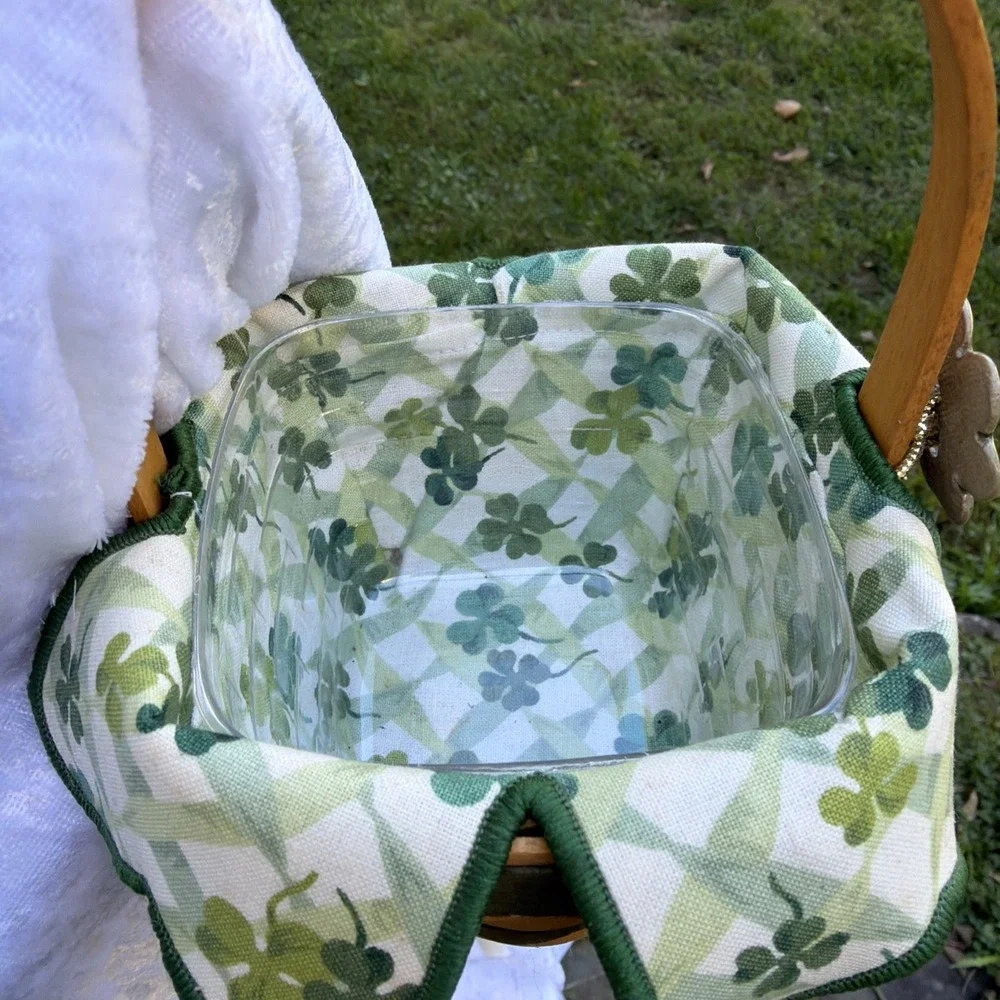 Vintage 1999 Longaberger Lots of Luck St Patricks Day Basket Combo Clover Tie-On